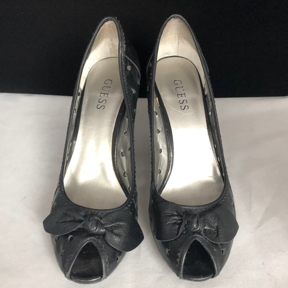 GUESS Heart Pumps - Picture 2 of 5